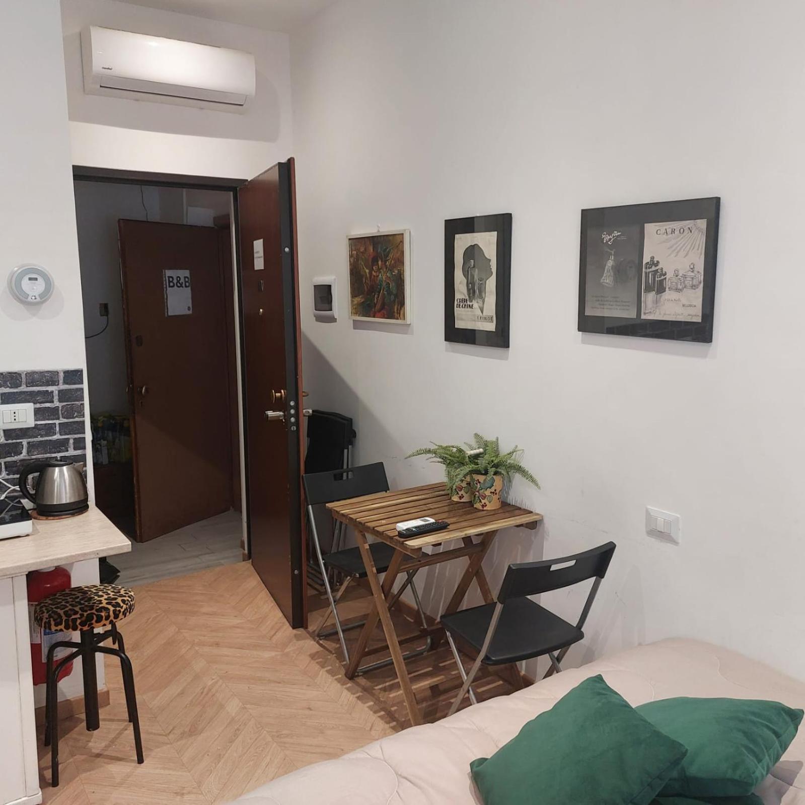 Doberdo Apartment - Milan — Photos 1